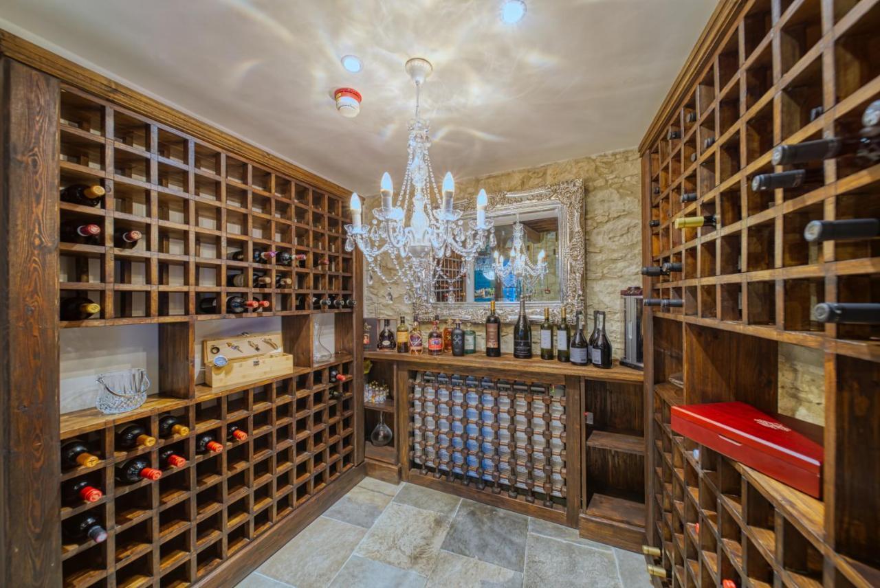 Bed and Breakfast Oinou Strata - Adults Only Вуні Екстер'єр фото